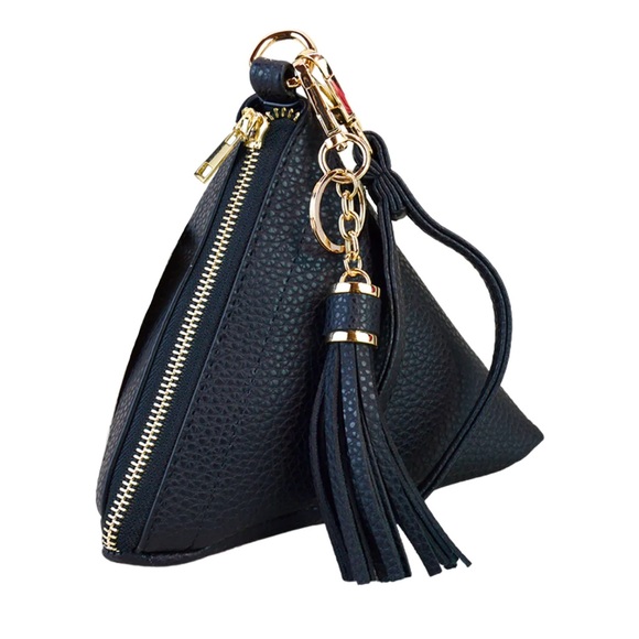 WRISTLET BAG BLACK